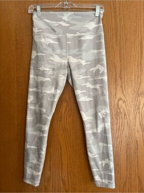 Athleta Elation 7/8 Camo High-Rise Leggings